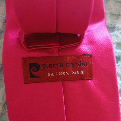 Pierre Cardin tie and pocket square set new, fuchsia silk