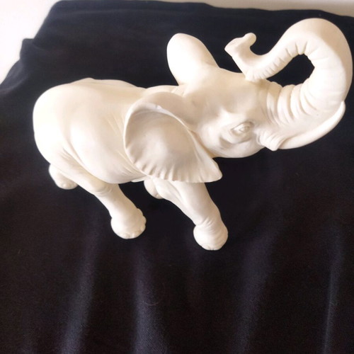 Elephant figurine like new made of alabaster