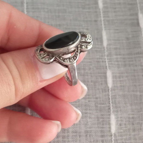 Silver ring 925 with black semi-precious stone like new