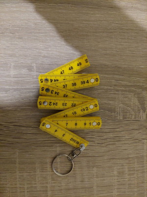 Keychain ruler like new