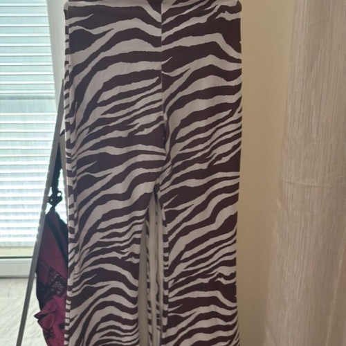 Bershka women's pants size XS like new, beige and brown