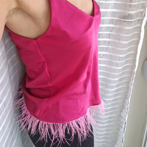 Satin fuchsia camisole like new with pink feathers