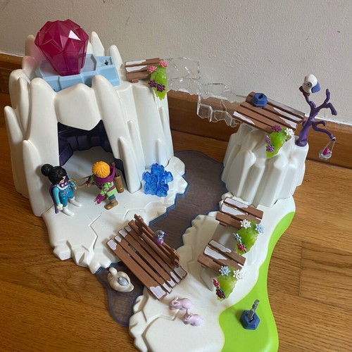 Playmobil snow castle used with light-up diamond