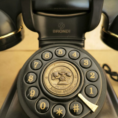 Brondi Vintage 20 wired telephone black like new