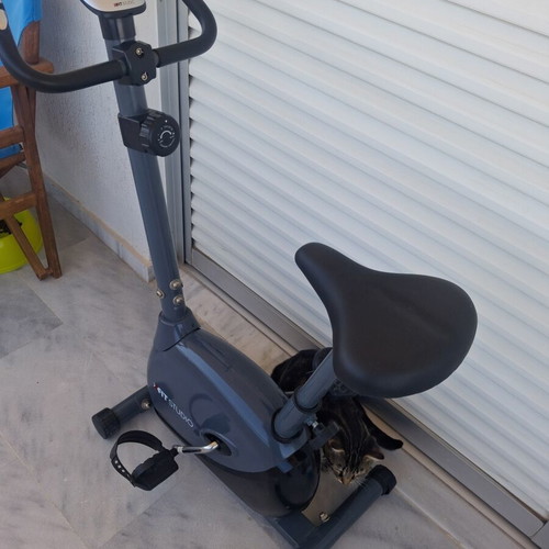 X-FIT Studio magnetic stationary exercise bike