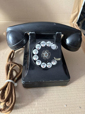 Western Electric Model 302 rotary phone from 1930