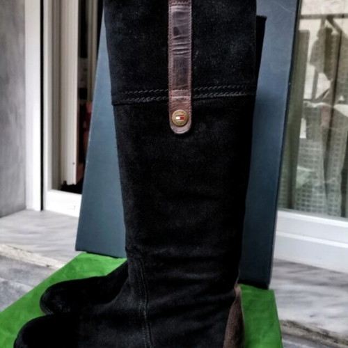 Tommy Hilfiger leather high suede boots with zipper