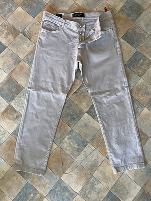 Kiton παντελόνι λευκό-μπεζ σαν καινούργιο, νούμερο 38