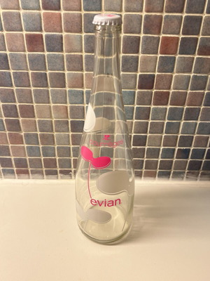 Μπουκάλι Evian Coureges συνεργασία 1L σαν καινούργιο
