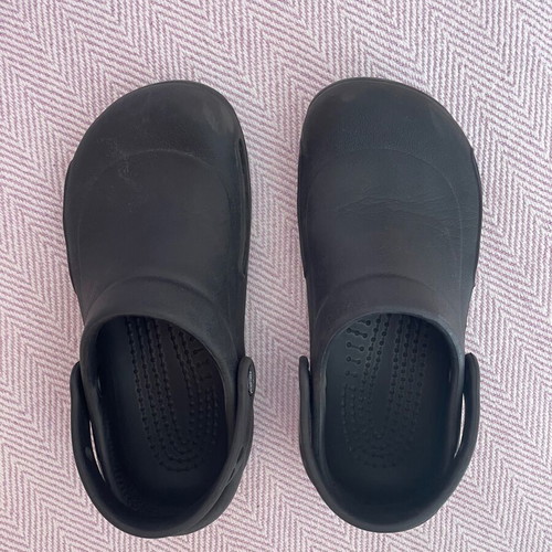 Crocs μαύρα για αγόρι, νούμερο 35, αντιολησθητικά, σε καλή κατάσταση