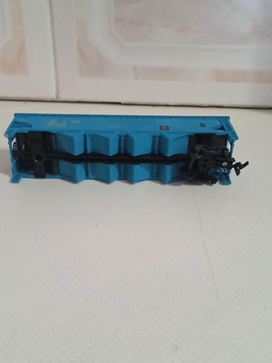 Hopper wagon HO scale Bachman used