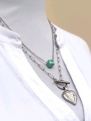 Layered steel necklace with green lime cube & embossed heart / Gift soy candle