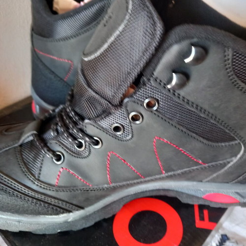 Cockers men's black trekking boots sizes 41, 42 & 46
