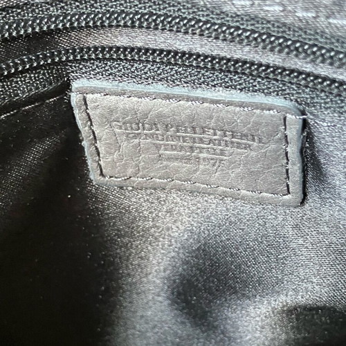 Giudi leather crossbody bag like new, grey with black details