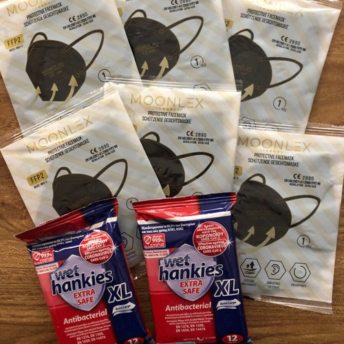 Cleaning set with 6 black masks and 2 antibacterial wet wipes new