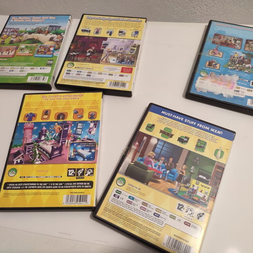 Sims 2 Collection used for PC, includes Pets disk 1