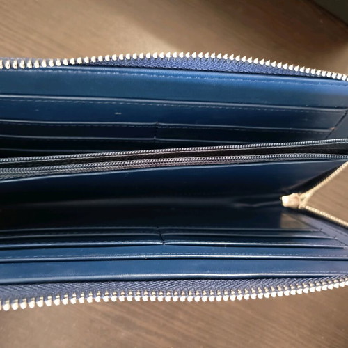 Doca Large Wallet with Compartments like new, white and blue