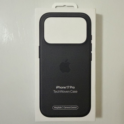 TechWoven iPhone 17 Pro case, black, MagSafe