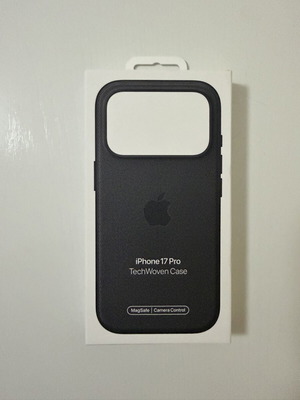 TechWoven iPhone 17 Pro case, black, MagSafe