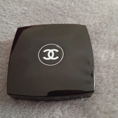 Chanel Ombres Contraste Duo eyeshadow palette like new