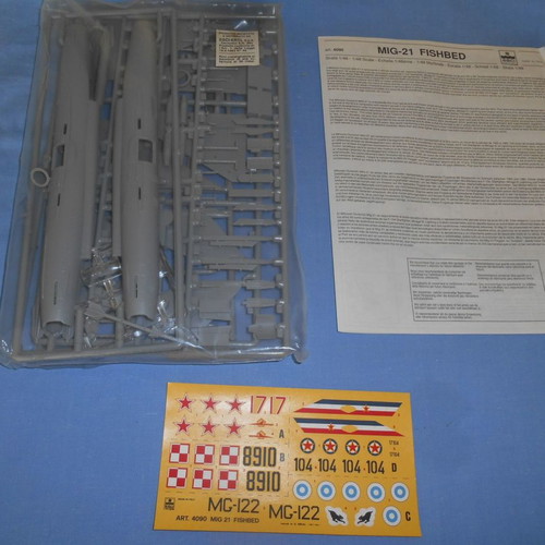 Fishbed MIG 21 1/48 new