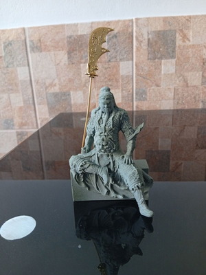 Guan Yu Feng Shui statue new, decorative collectible