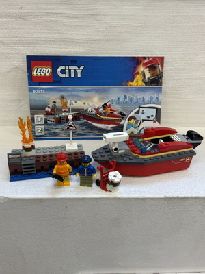 Lego City 60213 fire boat set