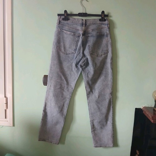 Mango straight jean like new, size 38, blue