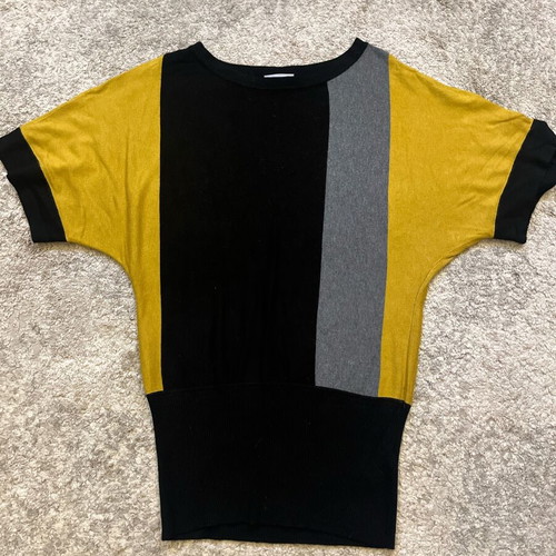 Wallis blouse size Small like new, black and grey