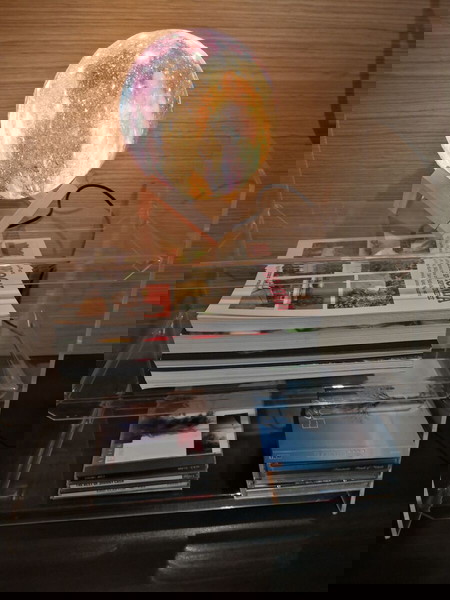 Συναρμολογούμενη ραφιέρα από plexiglass
