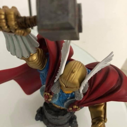 Thor Battle Armor Bowen Bust new, limited edition, rare #1189/3000 Marvel Comics