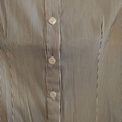 Striped elastic shirt size M like new, white-blue