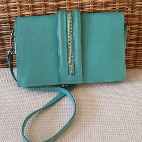 Beautiful Tiffany-colored bag