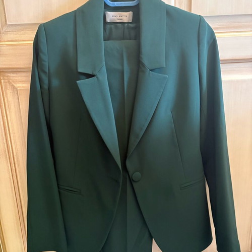 Mind Matter dark cypress suit like new