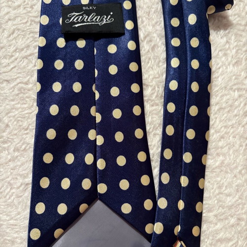 Vintage silk tie like new