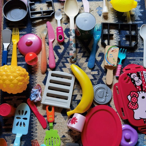 Children's kitchen utensils and plastic food set used