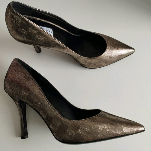 Fratelli Rossetti pumps used, size 38.5, metallic gold