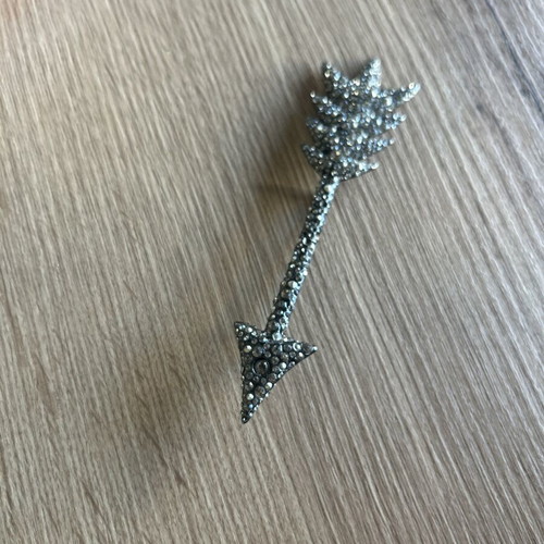 Handmade arrow brooch with rhinestones like new