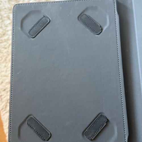 Tablet case with keyboard new