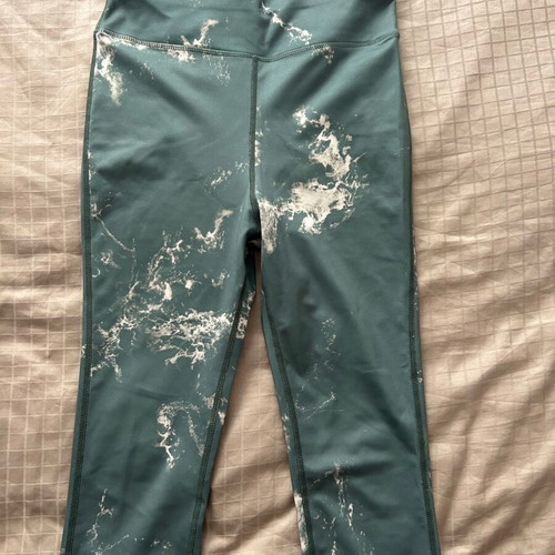 Pieces green leggings like new, size XS