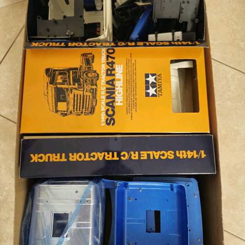 Tamiya Scania R470 1/14 Remote Control Tractor new with lights and sounds