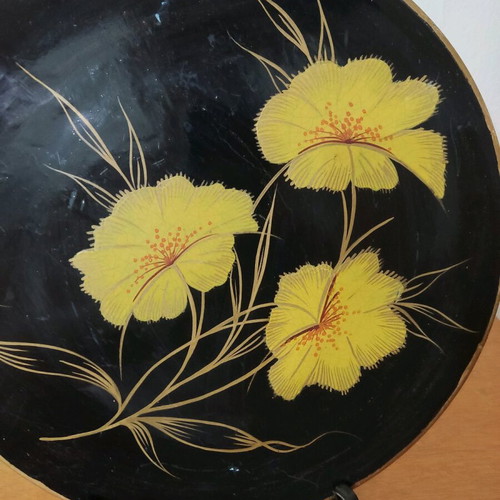 Ceramic decorative plate used, handmade painting