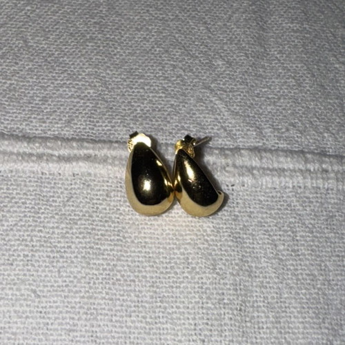 Silver gold-plated teardrop earrings new with glossy finish