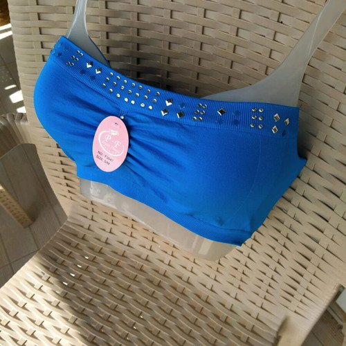 Tops like new, pack of 2, size S/M with defect