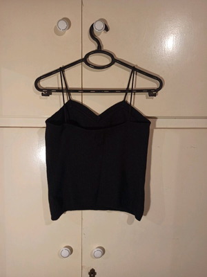 Benetton wool top like new, worn minimally