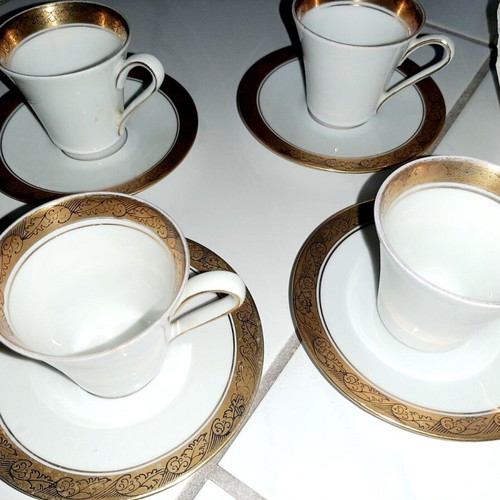 Japanese cups with gilded details like new, all together