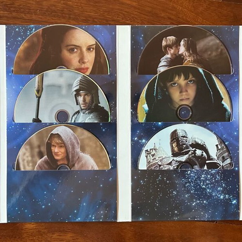 Merlin fantasy series like new, first season on 13 DVDs