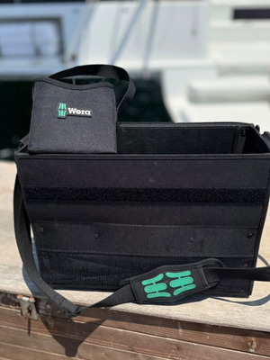 Vera shoulder bag like new