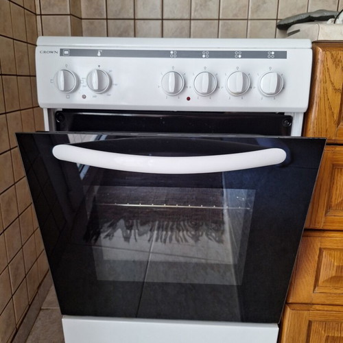 Crown electric stove 5400A A class, like new, 50x60cm