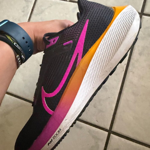 Nike Air Zoom Pegasus 40 μέγεθος 39 σαν καινούργιο, πολύχρωμα αθλητικά παπούτσια